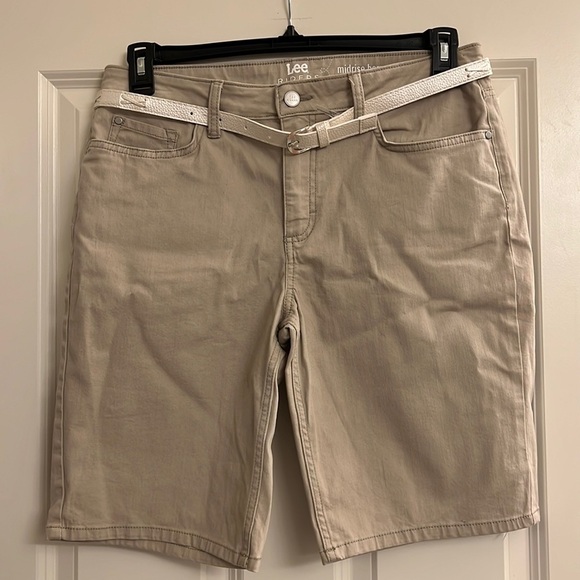 Lee ladies Bermuda shorts - Picture 1 of 6